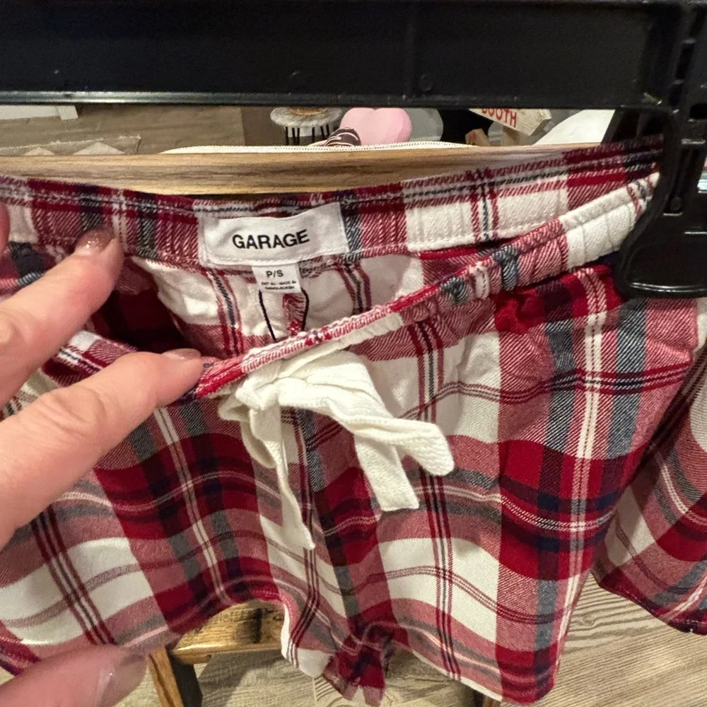 Women's Garage Red and White Plaid Shorts - Size Small NWT